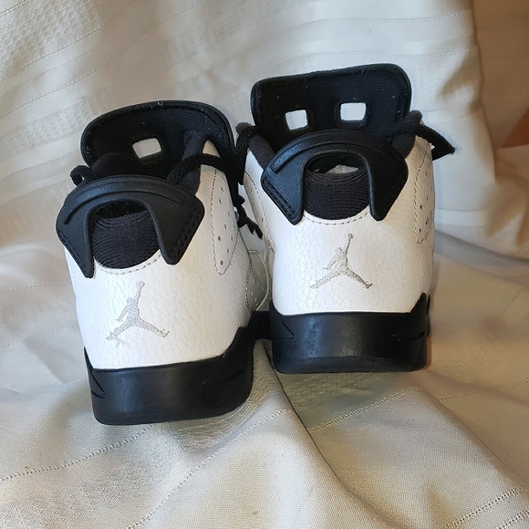 Michael Jordan kids high tops - Picture 3 of 8